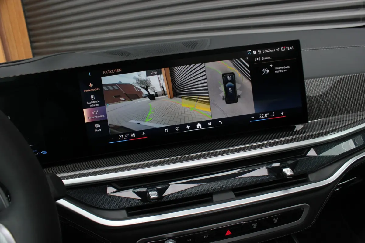 XDrive50e High Executive / HEAD-UP / PANO-DAK / 4-WHEEL STRURING / LUCHTVERING / DRIVING ASSISANT / SOFTCLOSE / M-SEATS
