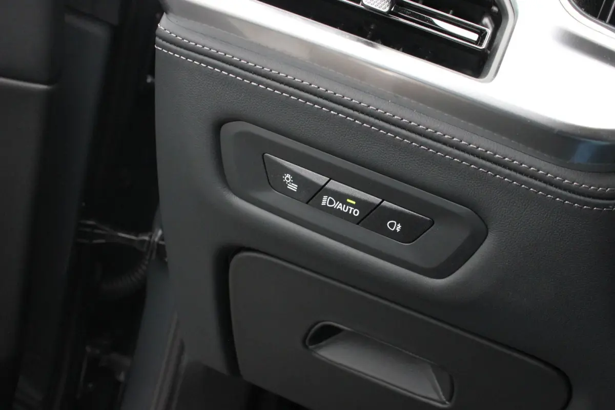 XDrive50e High Executive / HEAD-UP / PANO-DAK / 4-WHEEL STRURING / LUCHTVERING / DRIVING ASSISANT / SOFTCLOSE / M-SEATS
