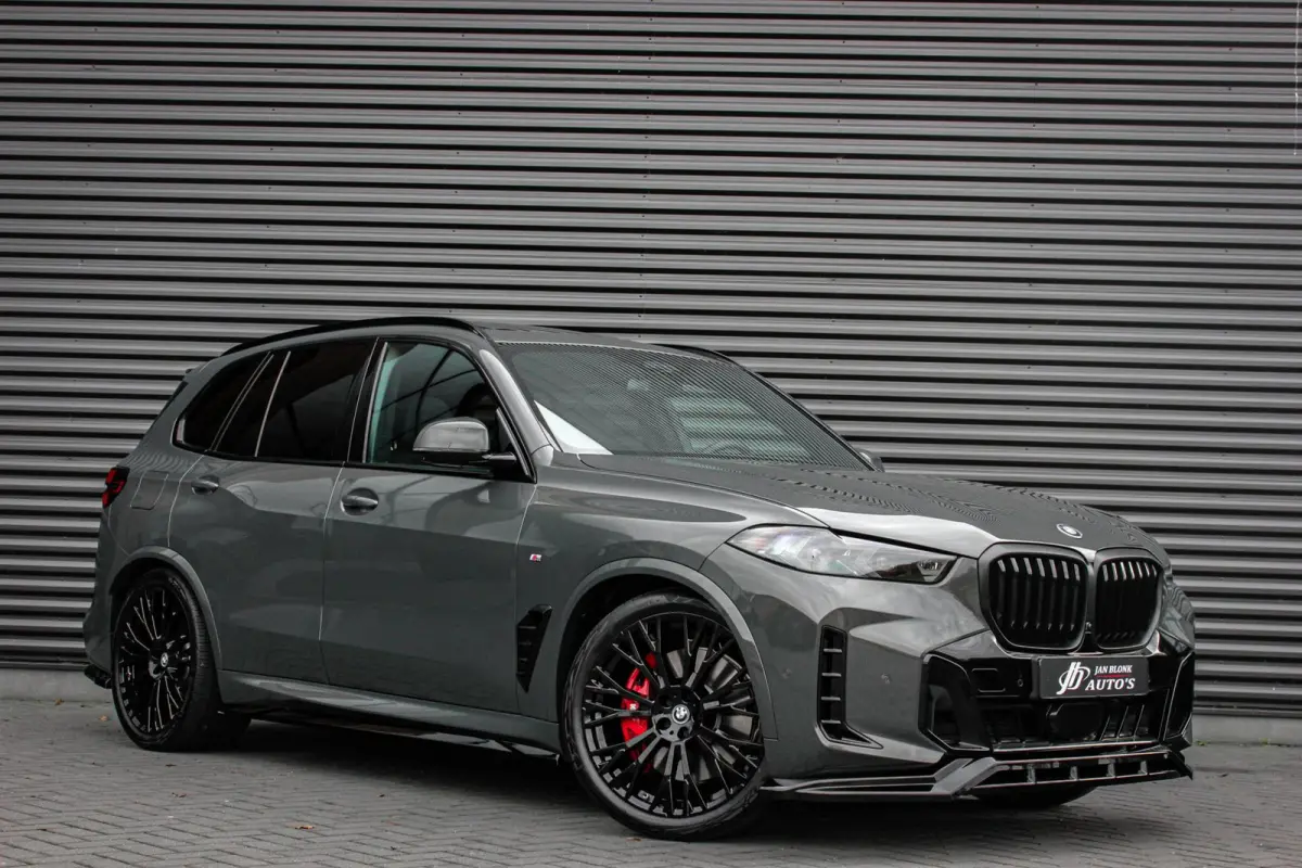 XDrive50e High Executive / HEAD-UP / PANO-DAK / 4-WHEEL STRURING / LUCHTVERING / DRIVING ASSISANT / SOFTCLOSE / M-SEATS