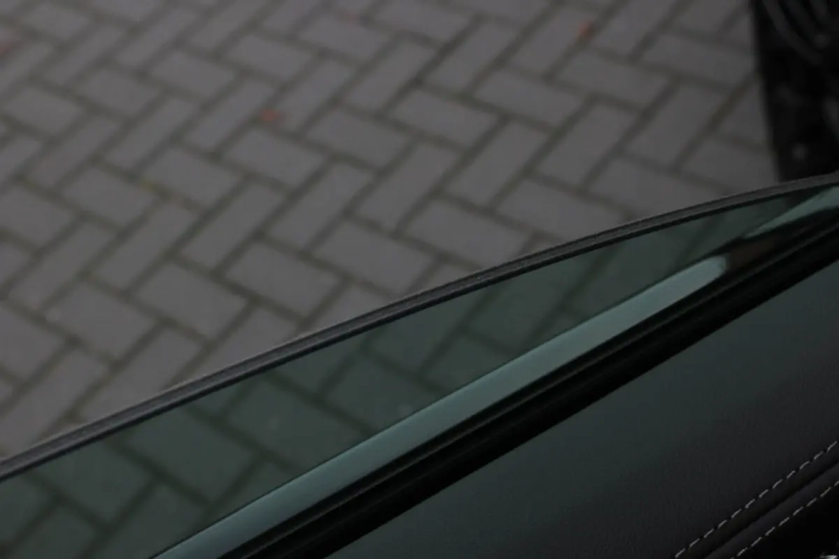 XDrive50e High Executive / HEAD-UP / PANO-DAK / 4-WHEEL STRURING / LUCHTVERING / DRIVING ASSISANT / SOFTCLOSE / M-SEATS