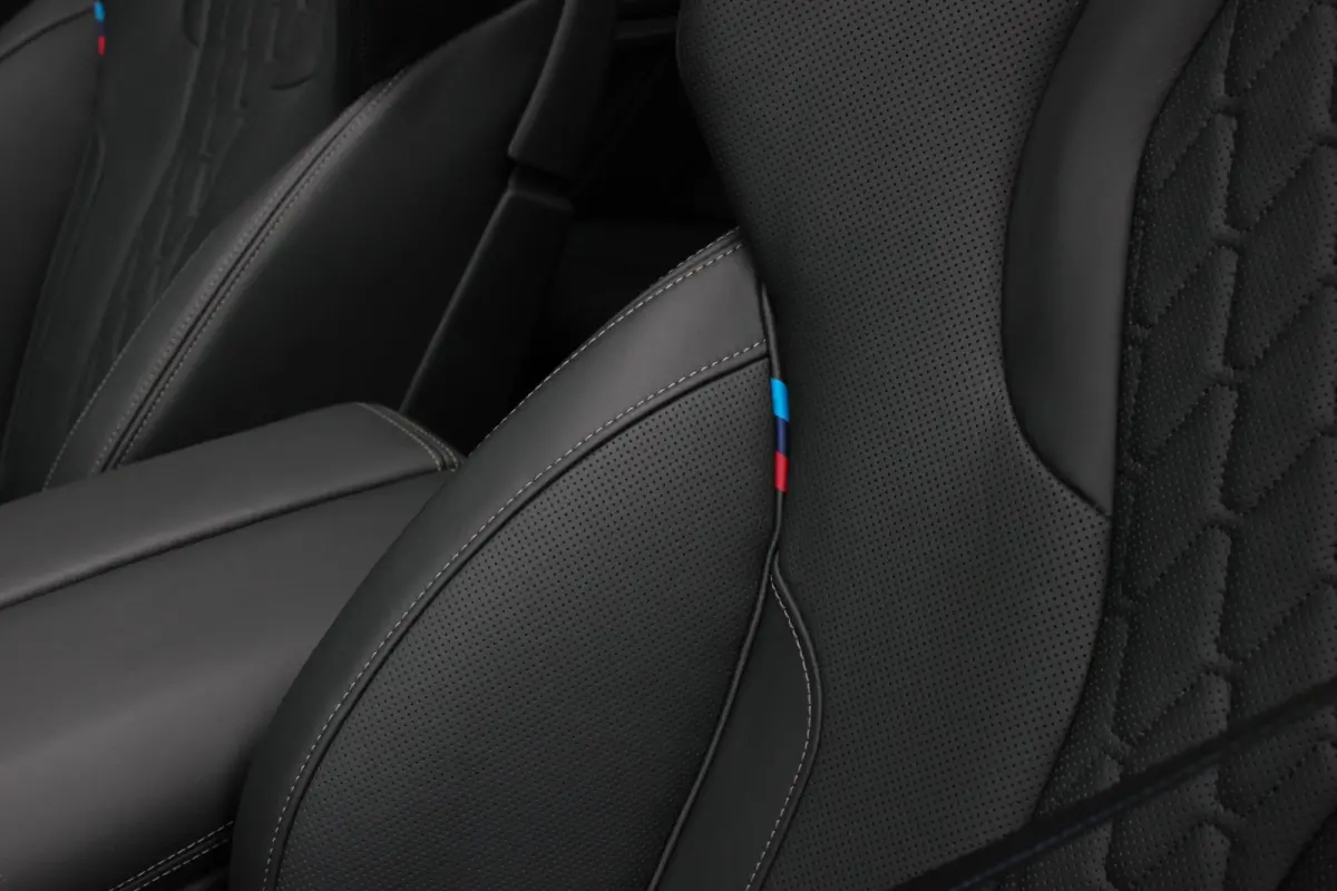 XDrive50e High Executive / HEAD-UP / PANO-DAK / 4-WHEEL STRURING / LUCHTVERING / DRIVING ASSISANT / SOFTCLOSE / M-SEATS