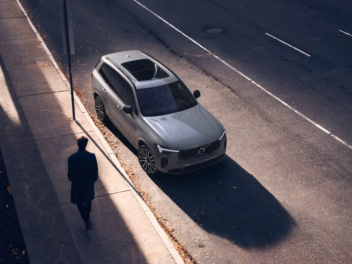 T8 Plug-in hybrid AWD Ultra Dark Exec. Ed. | Panoramadak | 360° camera | Bowers & Wilkins | Luchtvering | Head-up display | Stoelventilatie | Trekhaak