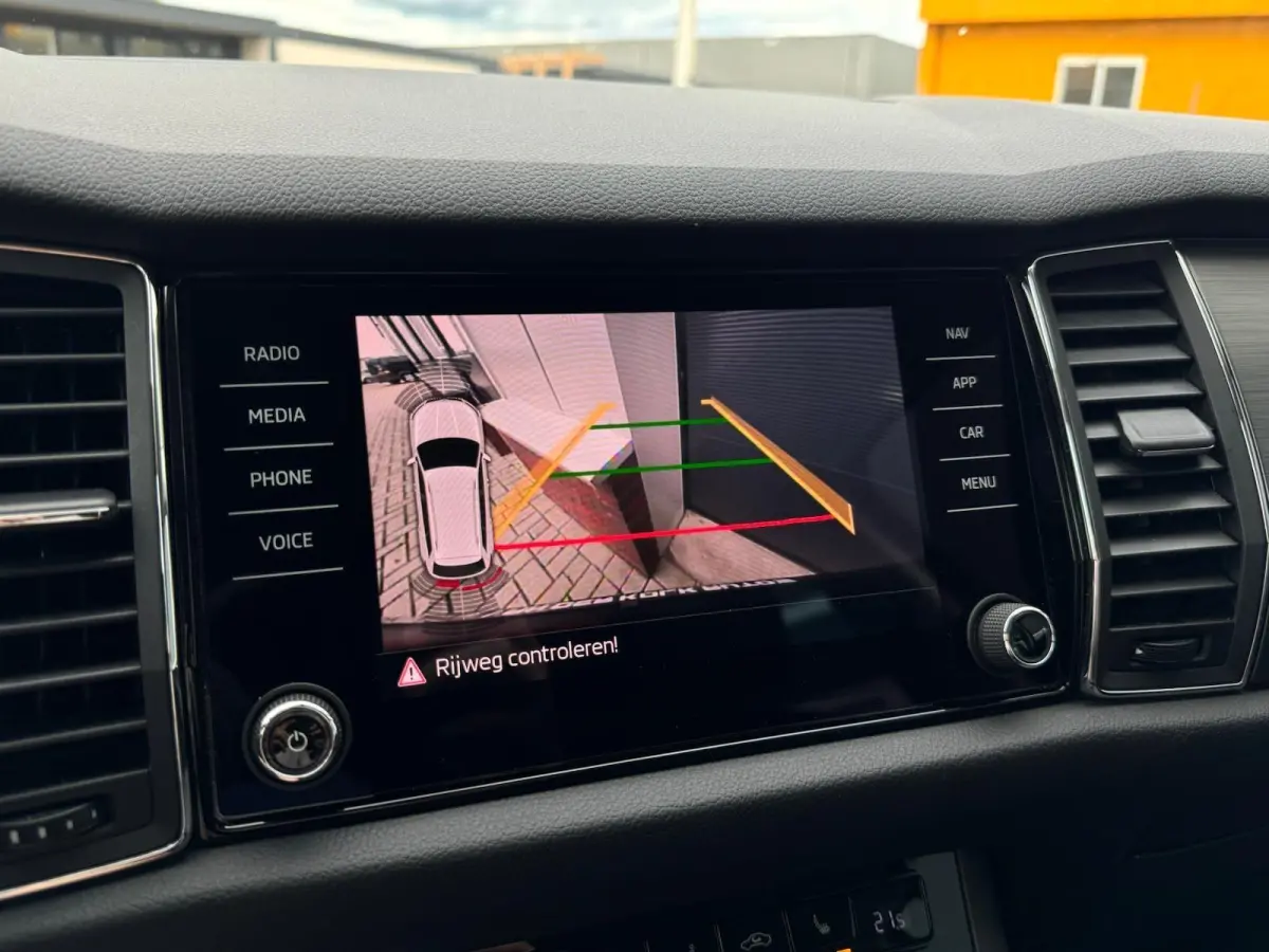 1.5 TSI Sportline Business | LED | Camera | CarPlay | Climate | Cruise | Navigatie | Stoelverwarming