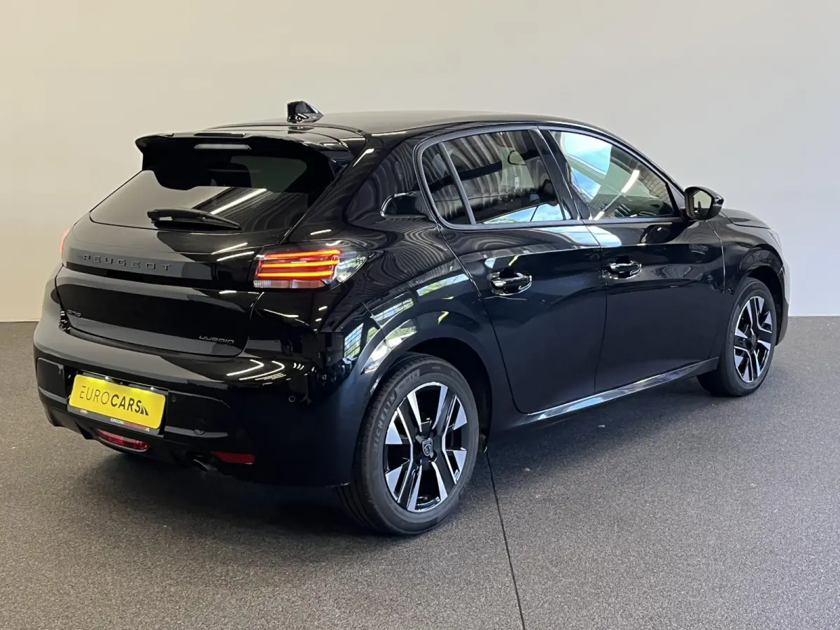 Hybrid 100 Automaat Allure Navigatie Apple Carplay/ Android Auto Camera Parkeersensoren Adaptive Cruise Control Stoelverwarming Ledverlichting Climate control