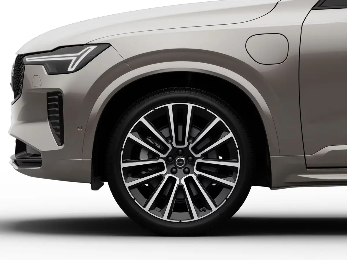 T8 Plug-in hybrid AWD Ultra Dark Exec. Ed. | Panoramadak | 360° camera | Bowers & Wilkins | Luchtvering | Head-up display | Stoelventilatie | Trekhaak