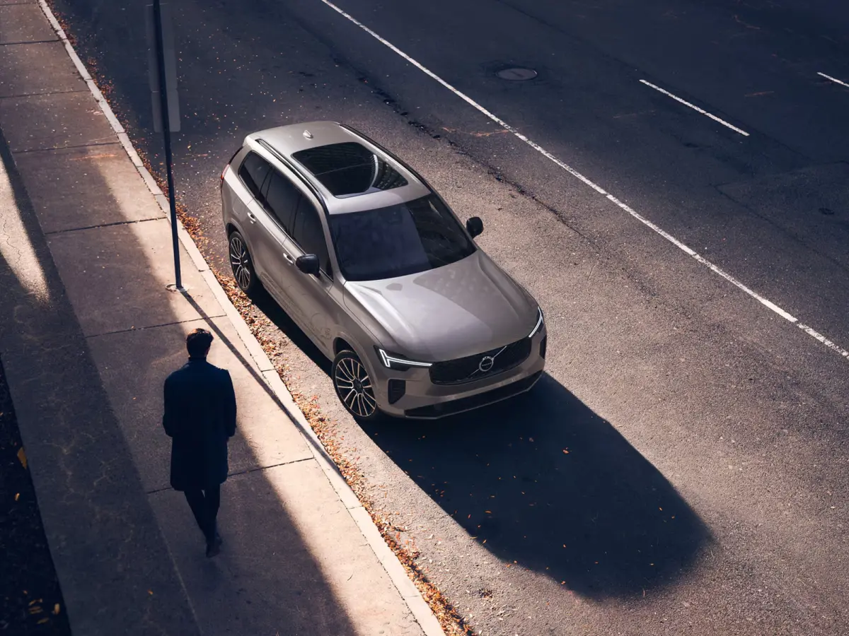 T8 Plug-in hybrid AWD Ultra Dark Exec. Ed. | Panoramadak | 360° camera | Bowers & Wilkins | Luchtvering | Head-up display | Stoelventilatie | Trekhaak