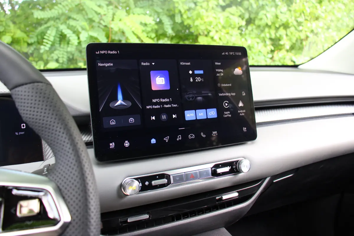 Luxury 64 kWh | 360° CAMERA | STOEL + STUURVERWARMING | ADAPTIVE CRUISE | DODE HOEK | PARK SENS V+A | ELEKTR. STOEL | STREAMINGS DIENSTEN