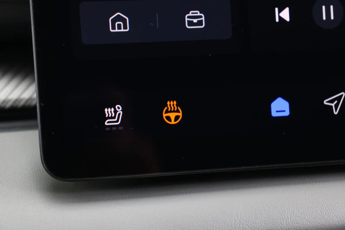 Luxury 64 kWh | 360° CAMERA | STOEL + STUURVERWARMING | ADAPTIVE CRUISE | DODE HOEK | PARK SENS V+A | ELEKTR. STOEL | STREAMINGS DIENSTEN