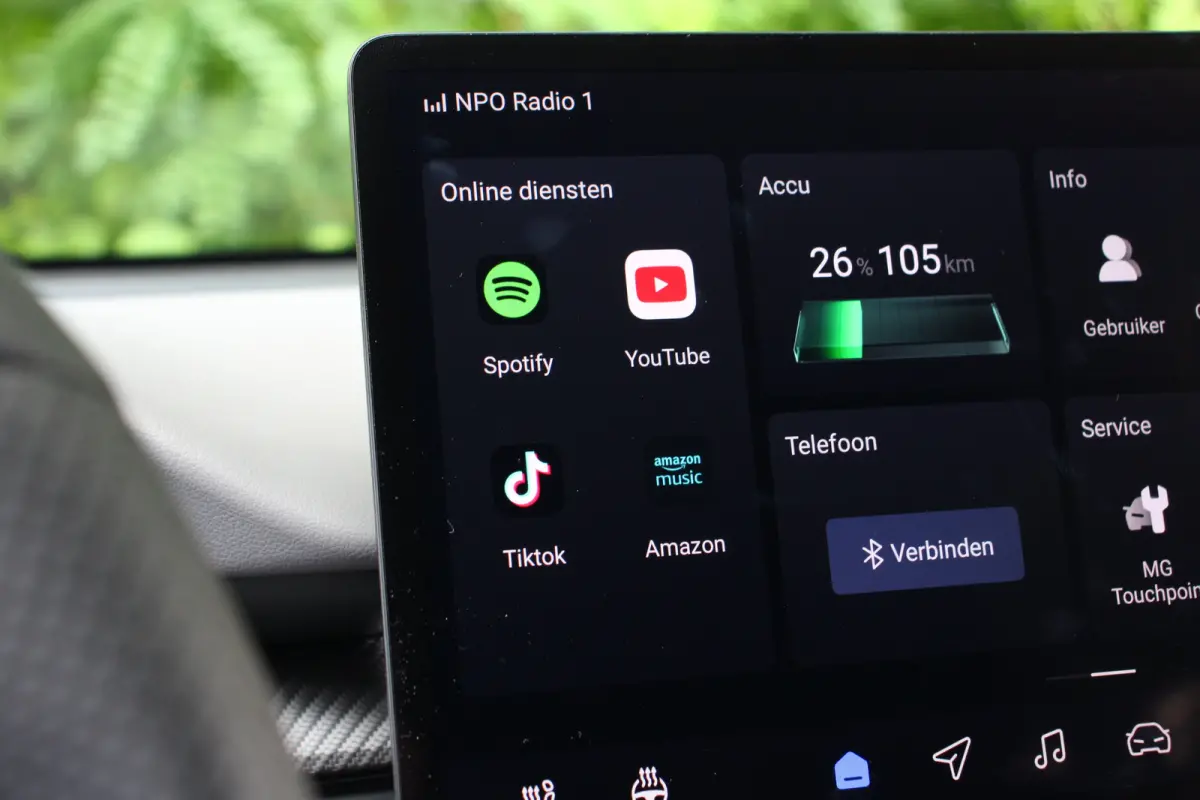 Luxury 64 kWh | 360° CAMERA | STOEL + STUURVERWARMING | ADAPTIVE CRUISE | DODE HOEK | PARK SENS V+A | ELEKTR. STOEL | STREAMINGS DIENSTEN