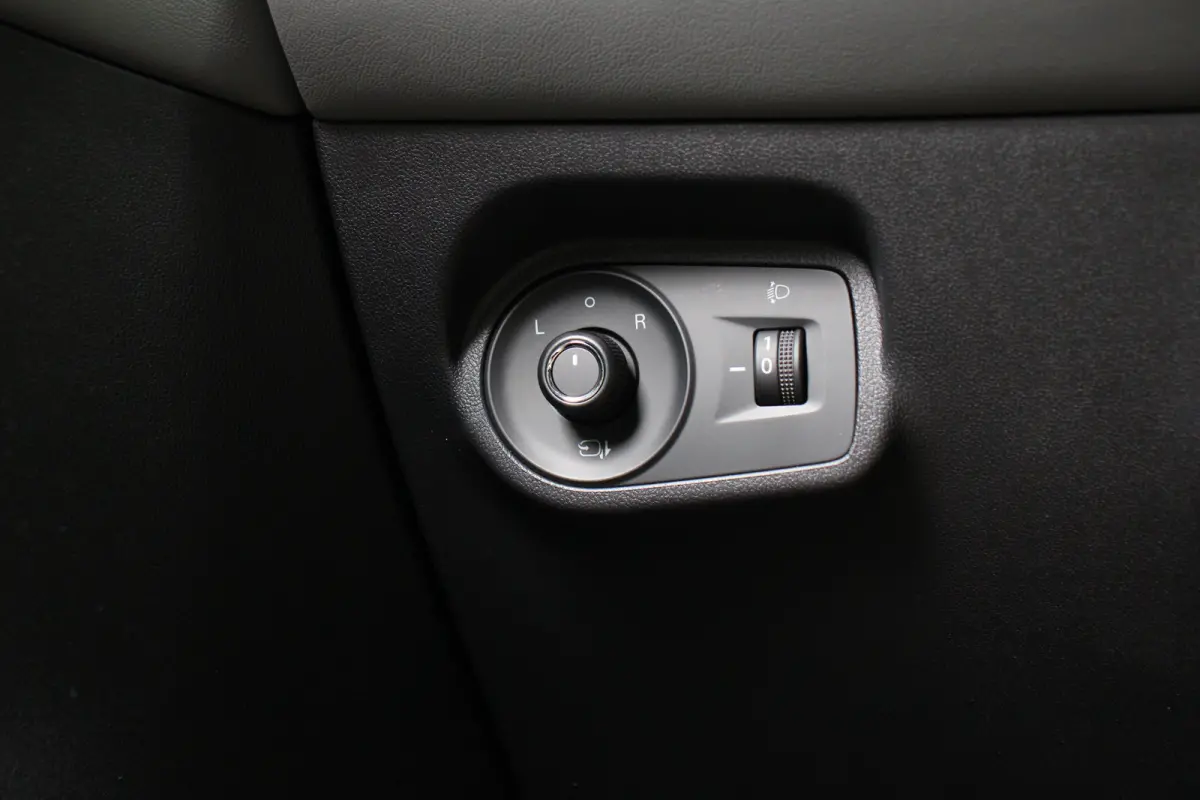 Luxury 64 kWh | 360° CAMERA | STOEL + STUURVERWARMING | ADAPTIVE CRUISE | DODE HOEK | PARK SENS V+A | ELEKTR. STOEL | STREAMINGS DIENSTEN