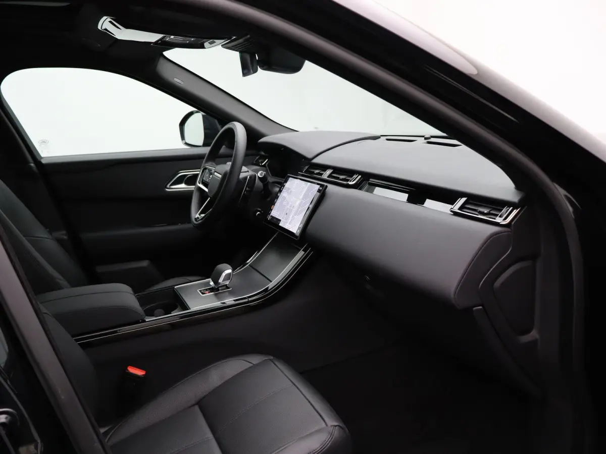 2.0 P400e AWD Dynamic SE PHEV | Panoramisch schuifdak | Cold Climate & Black Pack | Adaptieve CC | 20'' wielen |