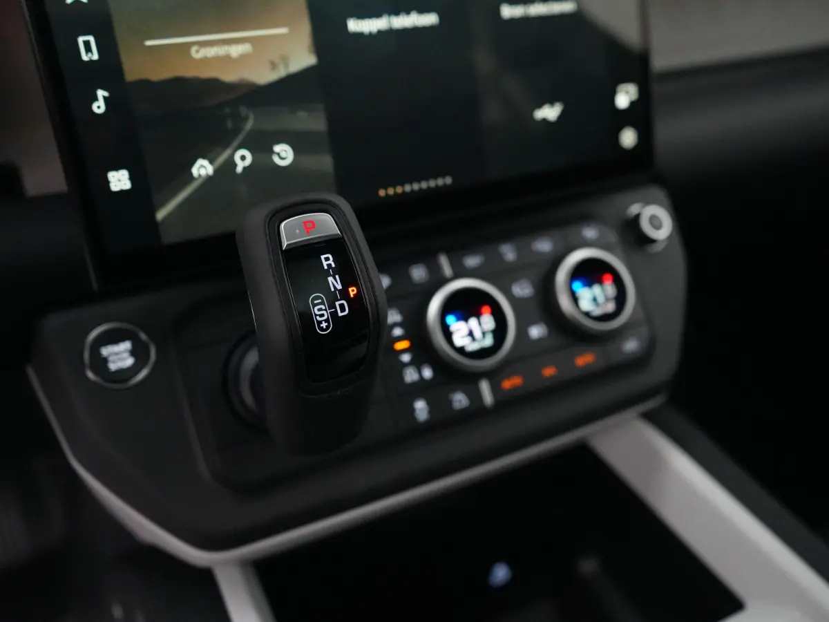 2.0 P300e PHEV S Forest Edition | Comfort Pack | Convenience Pack | ClearSight binnenspiegel | Meridian Sound System | Panoramadak |