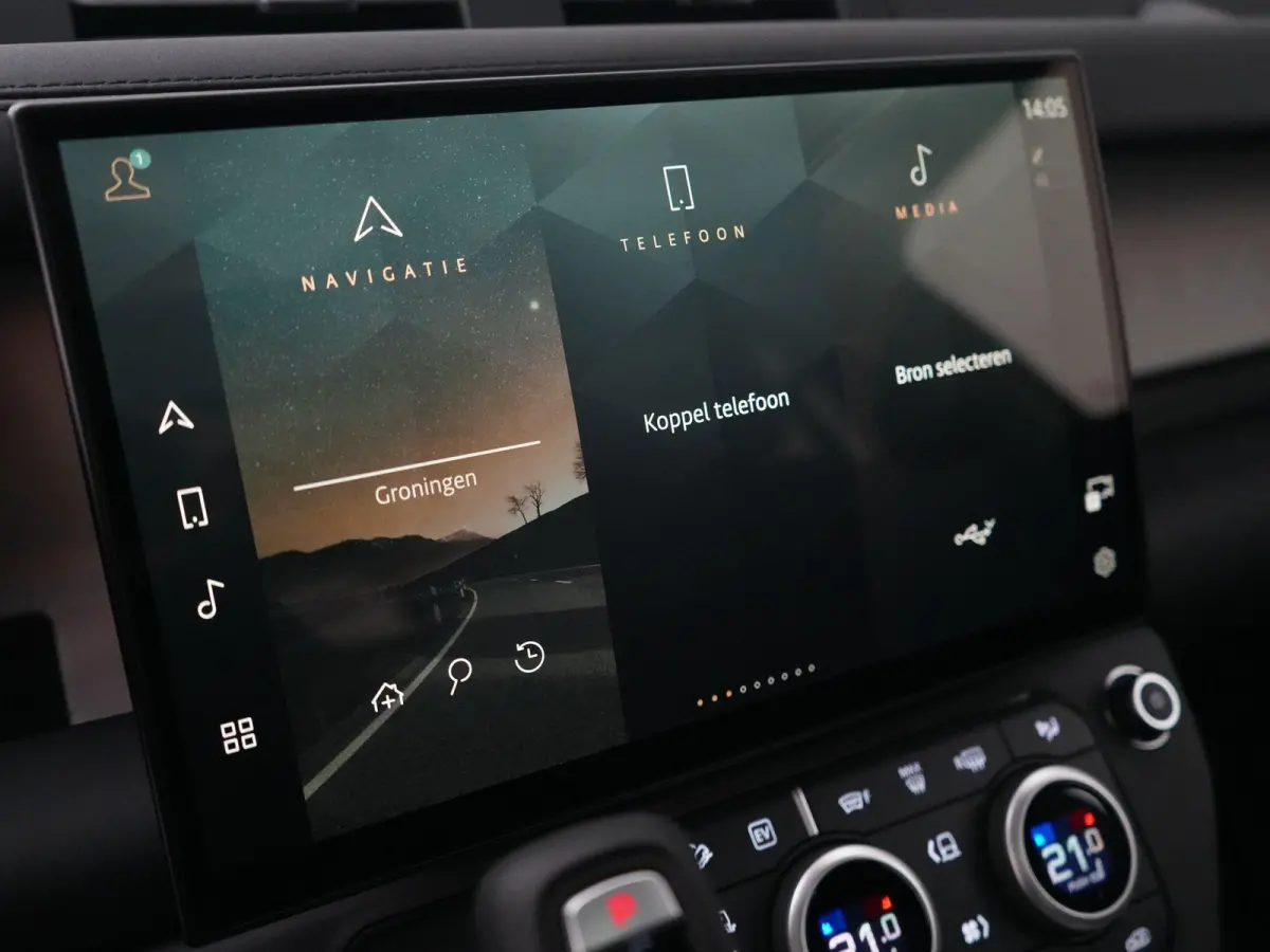 2.0 P300e PHEV S Forest Edition | Comfort Pack | Convenience Pack | ClearSight binnenspiegel | Meridian Sound System | Panoramadak |