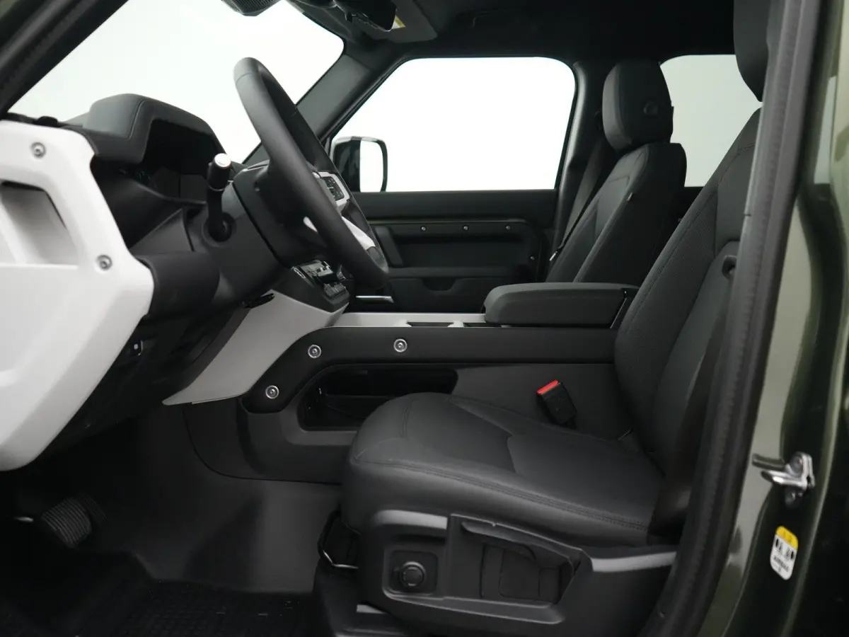 2.0 P300e PHEV S Forest Edition | Comfort Pack | Convenience Pack | ClearSight binnenspiegel | Meridian Sound System | Panoramadak |