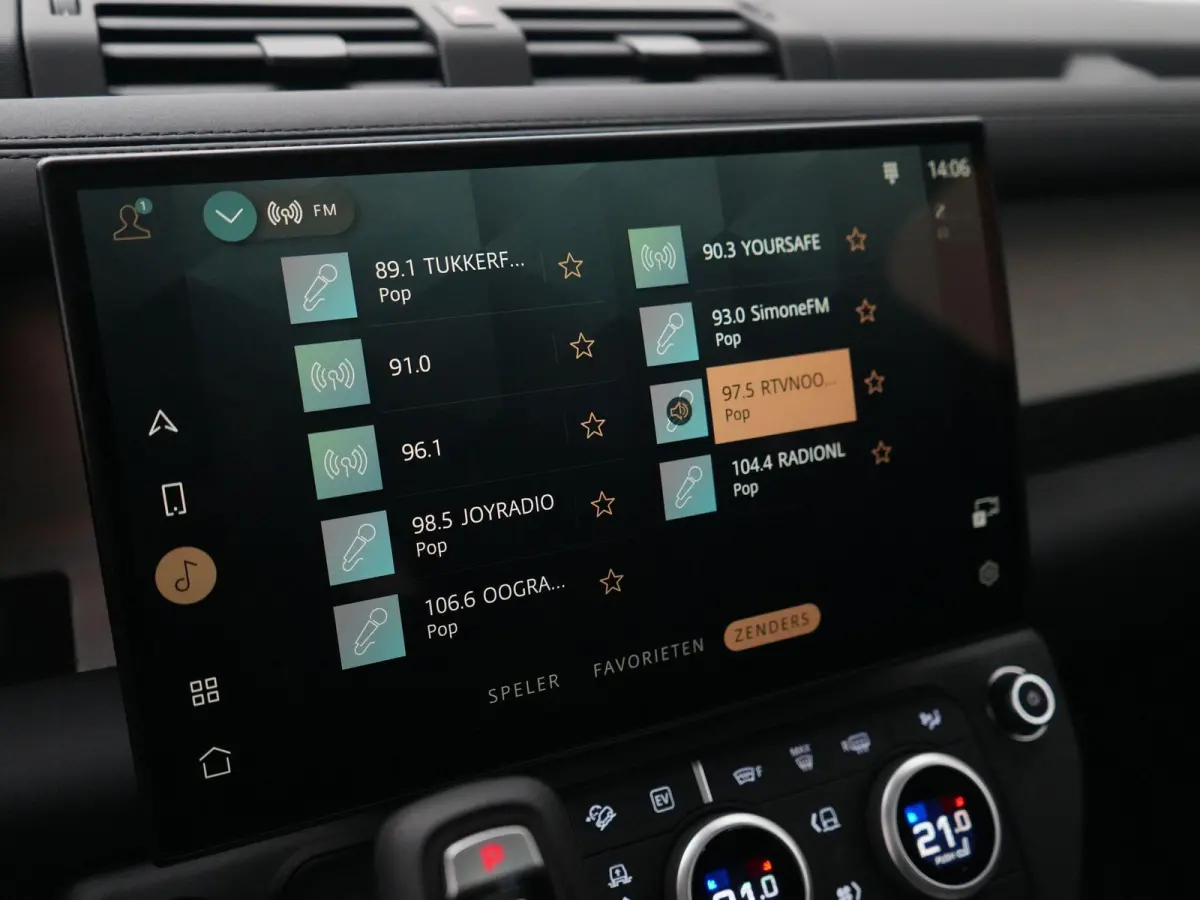 2.0 P300e PHEV S Forest Edition | Comfort Pack | Convenience Pack | ClearSight binnenspiegel | Meridian Sound System | Panoramadak |
