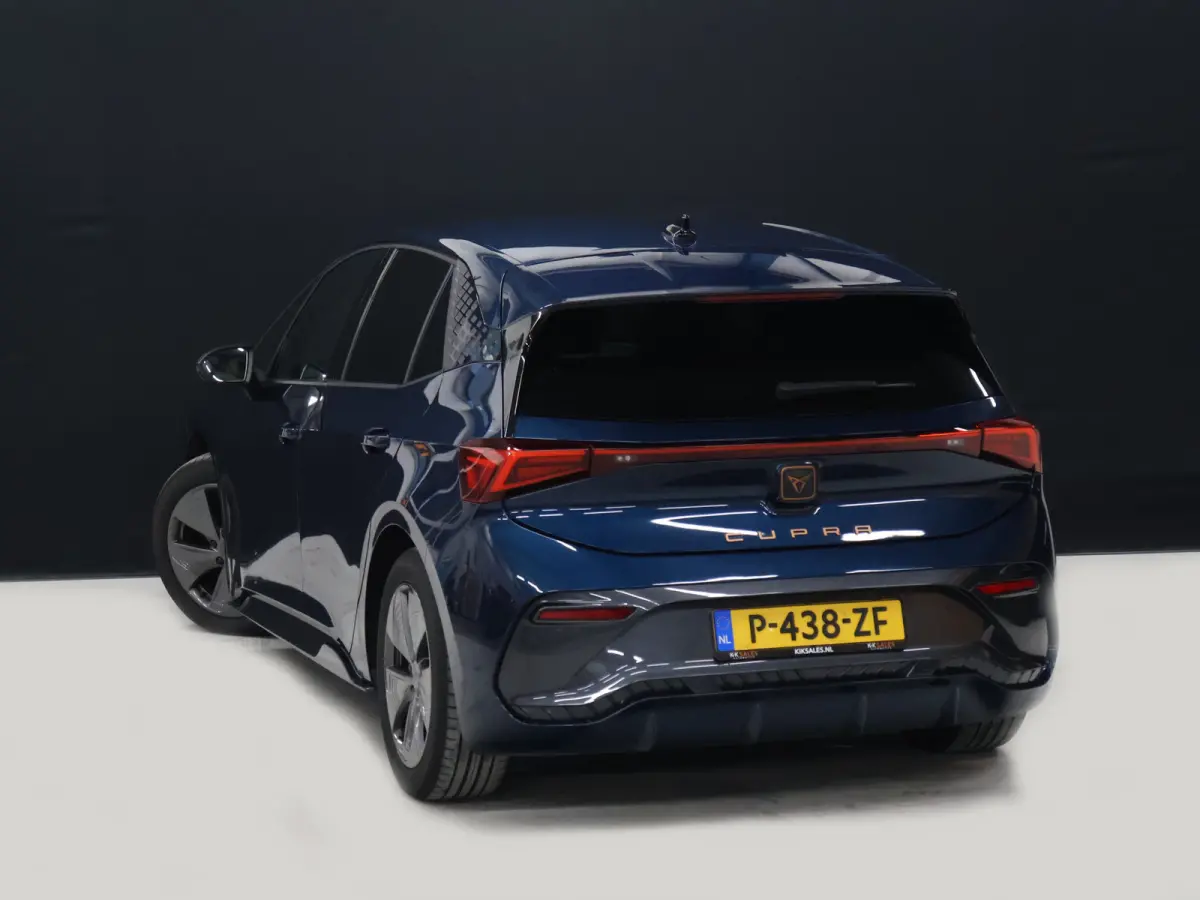 Essential 62 kWh [SOH 92%, APPLE CARPLAY, ANDROID, STUURVERWARMING, PARKEERASSISTENT, PARKEERSENSOREN V+A, SPEEDLIMITER, CLIMATE CONTROL, NAVIGATIE, NIEUWSTAAT]