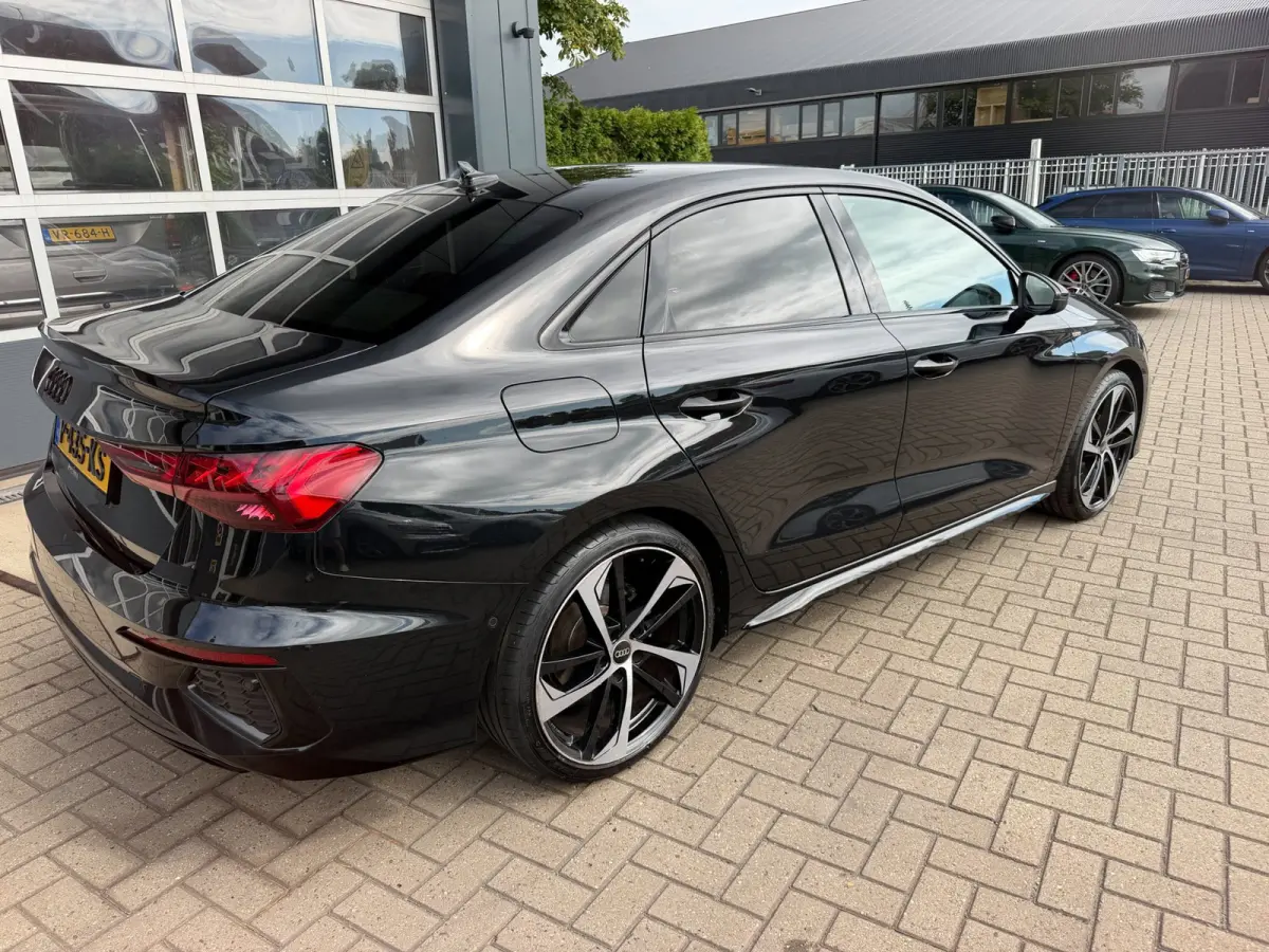 35 TFSI S edition S-Line / Matrix LED / Virtual / BTW / Black Pack .