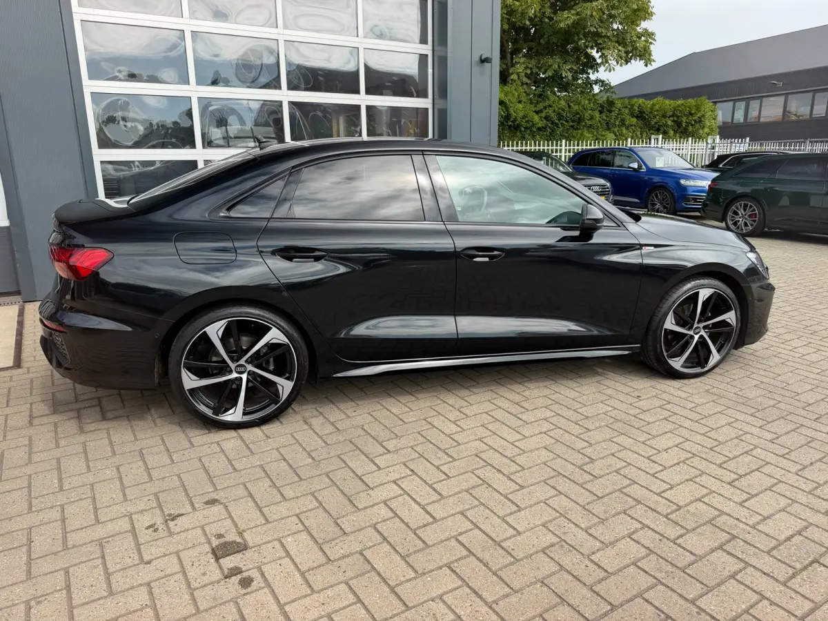 35 TFSI S edition S-Line / Matrix LED / Virtual / BTW / Black Pack .