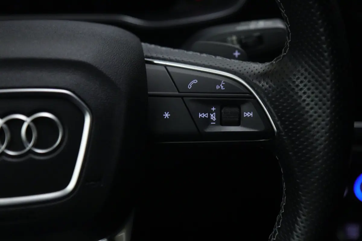 45 TFSI e S Edition 3X S-Line /PANO/KEYLES/STOELV/CARPLAY/VOL