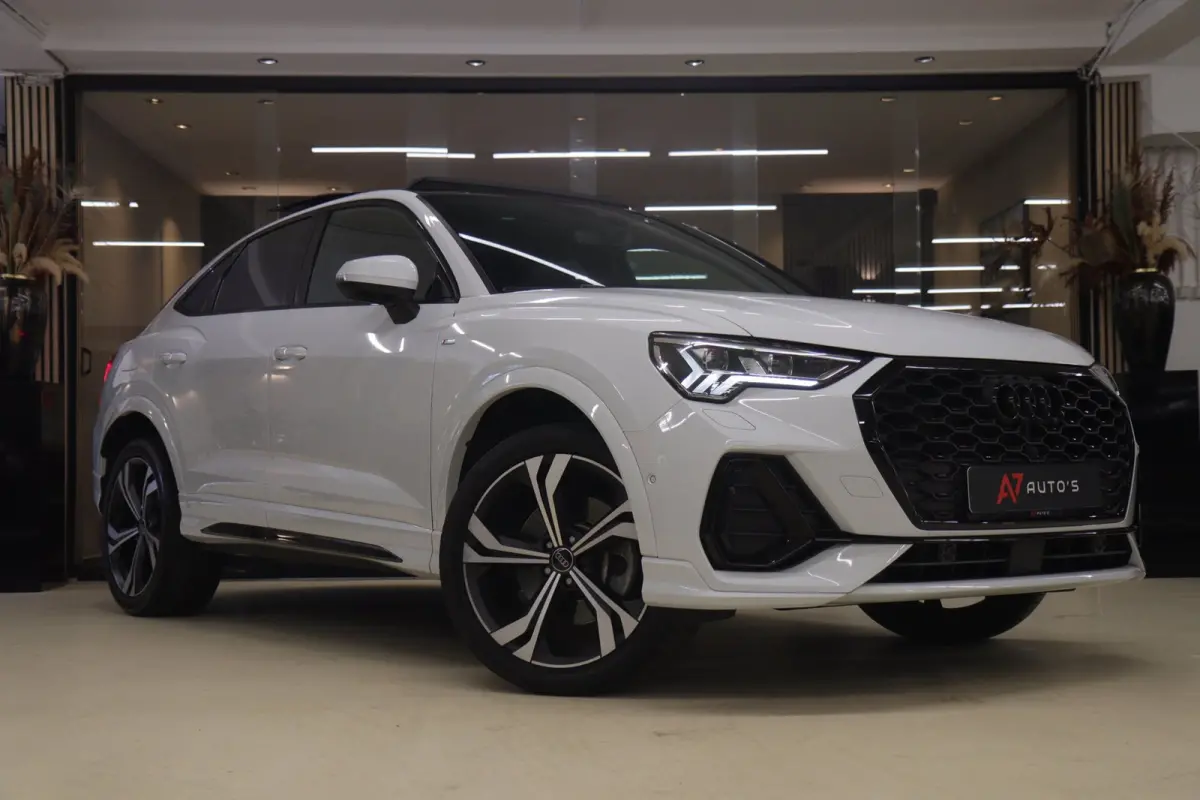 45 TFSI e S Edition 3X S-Line /PANO/KEYLES/STOELV/CARPLAY/VOL
