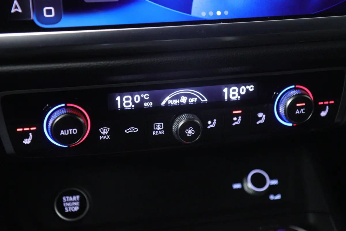 45 TFSI e S Edition 3X S-Line /PANO/KEYLES/STOELV/CARPLAY/VOL
