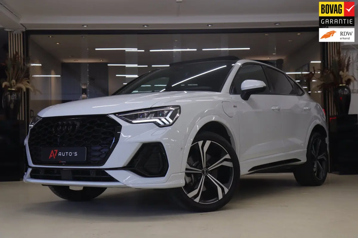 45 TFSI e S Edition 3X S-Line /PANO/KEYLES/STOELV/CARPLAY/VOL