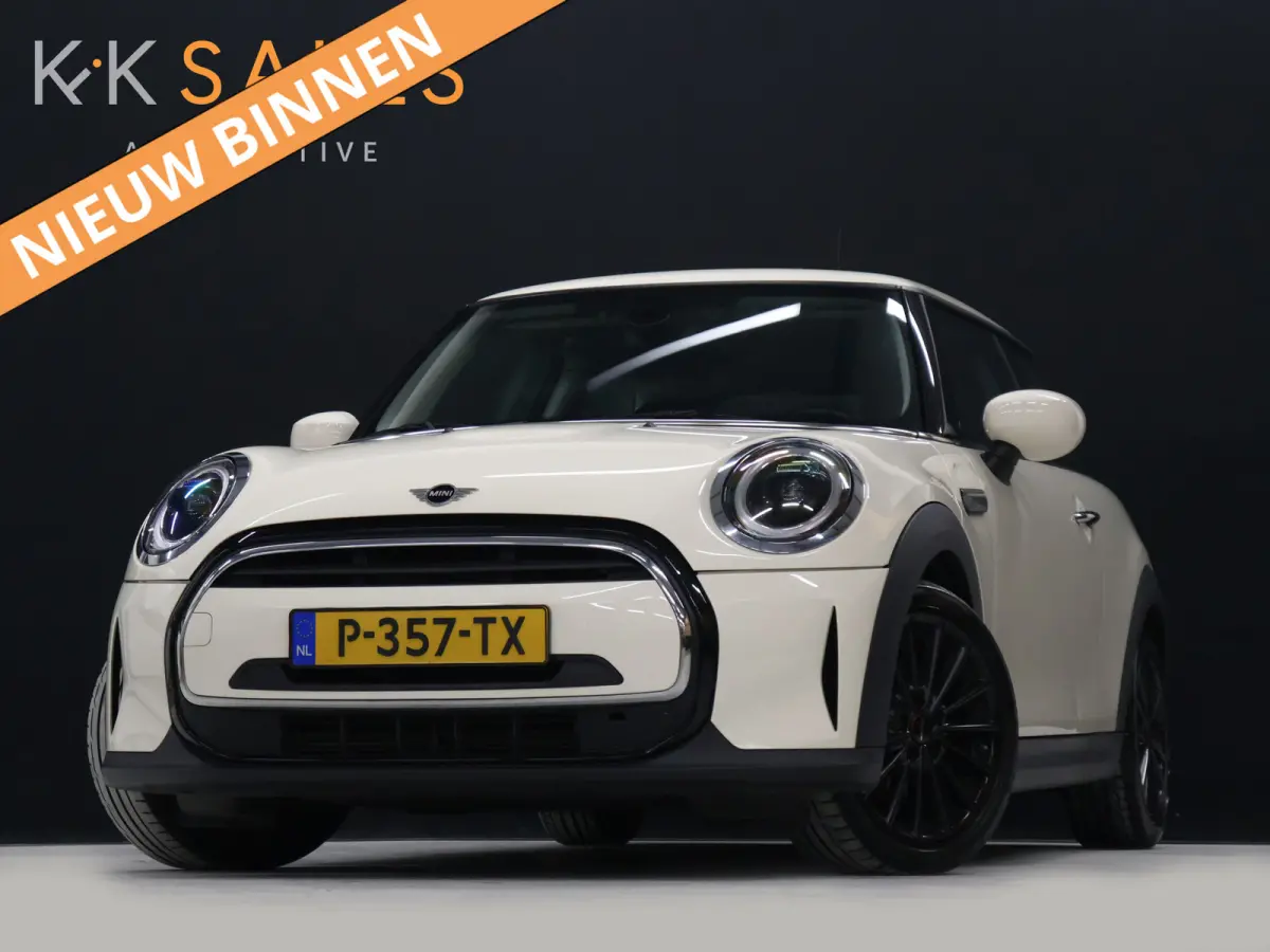 1.5 One Business Edition [APPLE CARPLAY, JCW VELG, PARKEERSENSOR, SPORTSTOELEN, CRUISE CONTROL, NIEUWSTAAT]