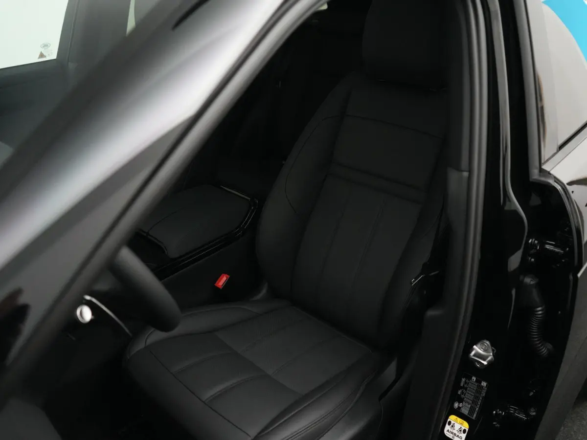 1.5 P270e PHEV AWD Dynamic SE | Business Edition | Cold Climate Pack | 20" | Schuif-/ kanteldak |