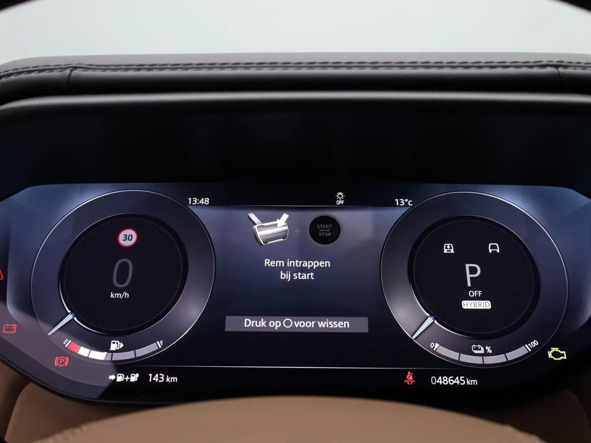 3.0 P550e Autobiography PHEV | Signature Audio | 4-Wheel Steering | Alcantara Hemelbekleding | Cold Climate Pack