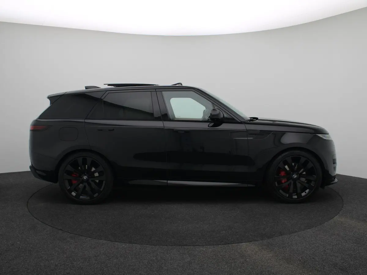 3.0 P550e Autobiography PHEV | Signature Audio | 4-Wheel Steering | Alcantara Hemelbekleding | Cold Climate Pack