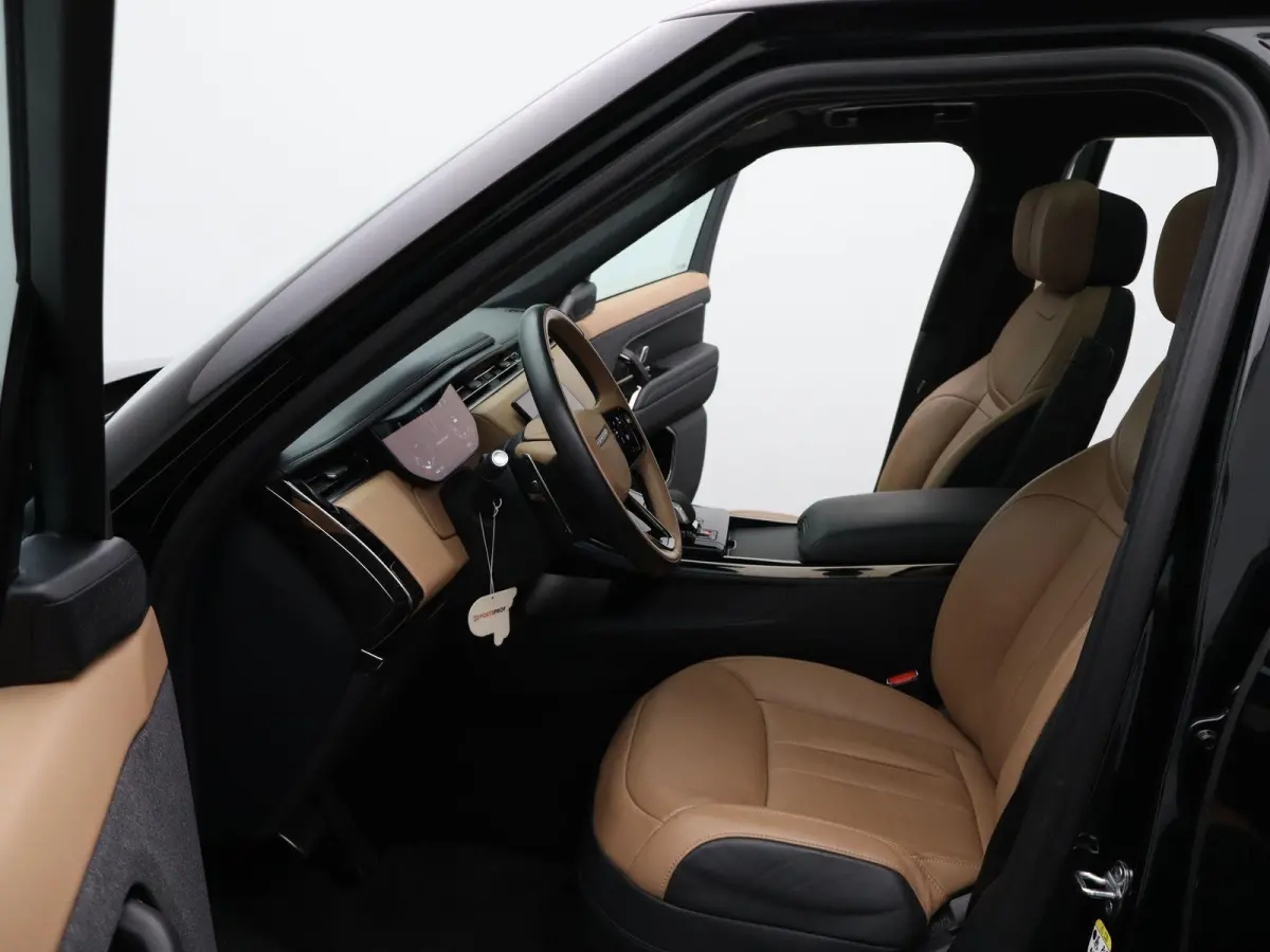 3.0 P550e Autobiography PHEV | Signature Audio | 4-Wheel Steering | Alcantara Hemelbekleding | Cold Climate Pack