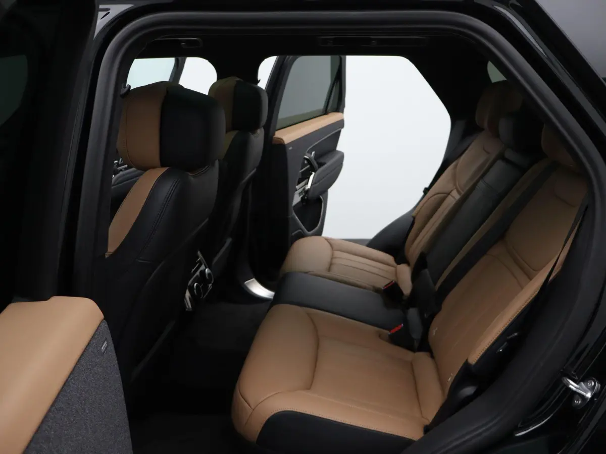 3.0 P550e Autobiography PHEV | Signature Audio | 4-Wheel Steering | Alcantara Hemelbekleding | Cold Climate Pack