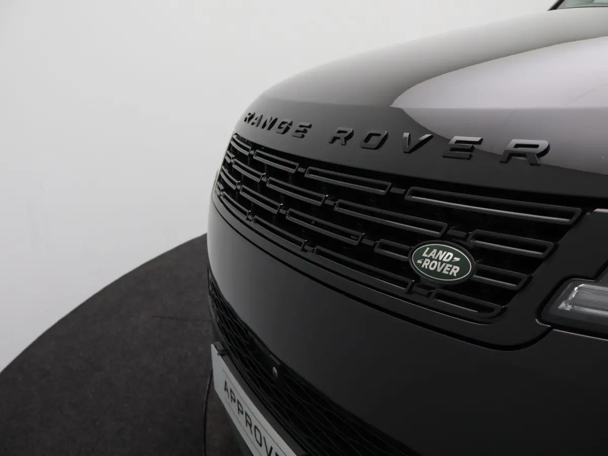 3.0 P550e Autobiography PHEV | Signature Audio | 4-Wheel Steering | Alcantara Hemelbekleding | Cold Climate Pack