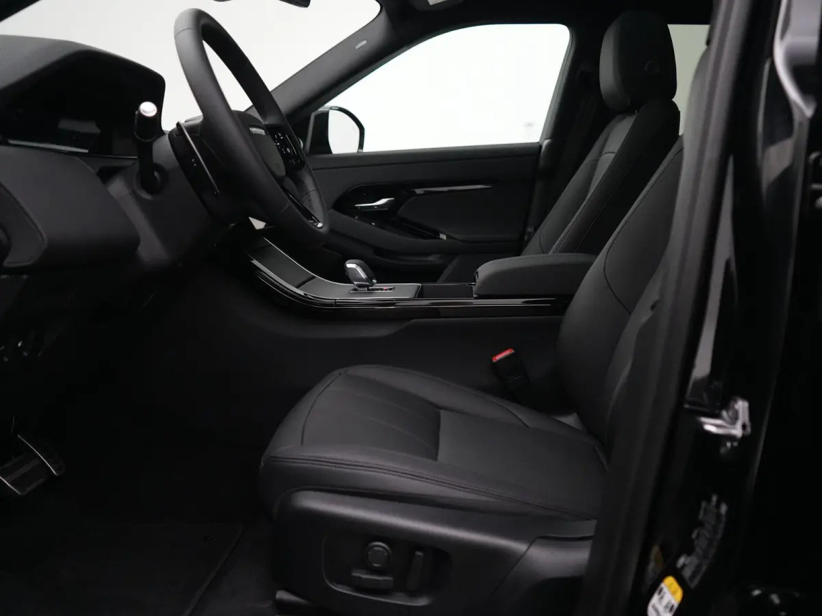 1.5 P270e PHEV Business Dynamic Edition | Cold Climate Pack | Black Exterior Pack | Elektrische Trekhaak
