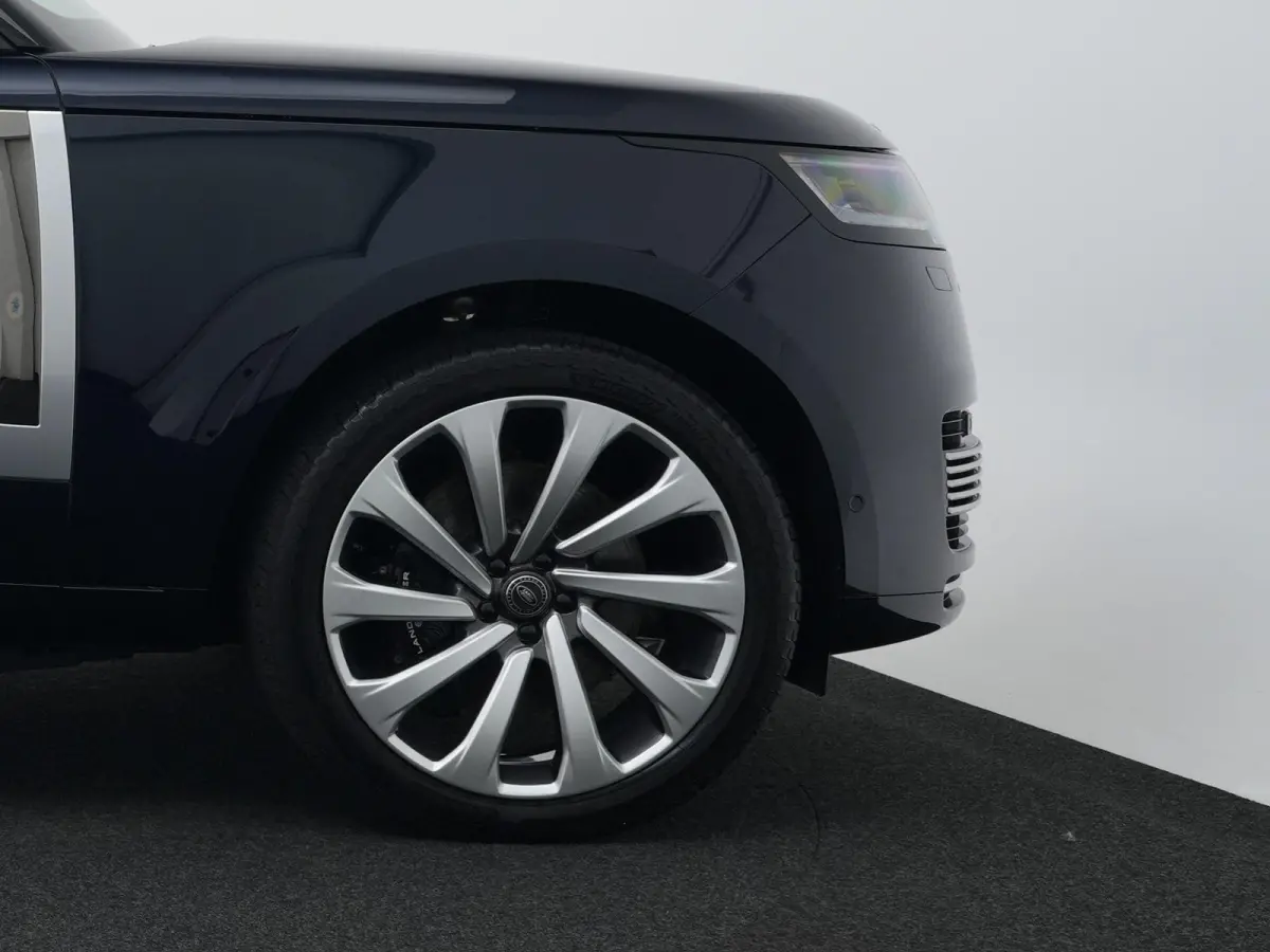3.0 P550e SV PHEV | SV Convenience Pack | Mohair mattenset | SV 23inch Velgen