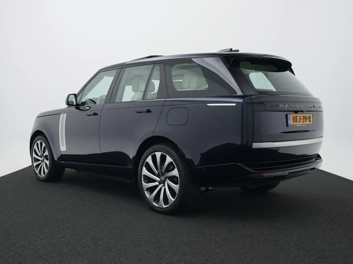 3.0 P550e SV PHEV | SV Convenience Pack | Mohair mattenset | SV 23inch Velgen