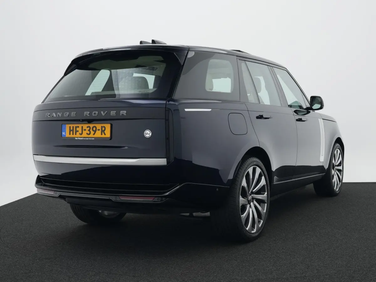 3.0 P550e SV PHEV | SV Convenience Pack | Mohair mattenset | SV 23inch Velgen