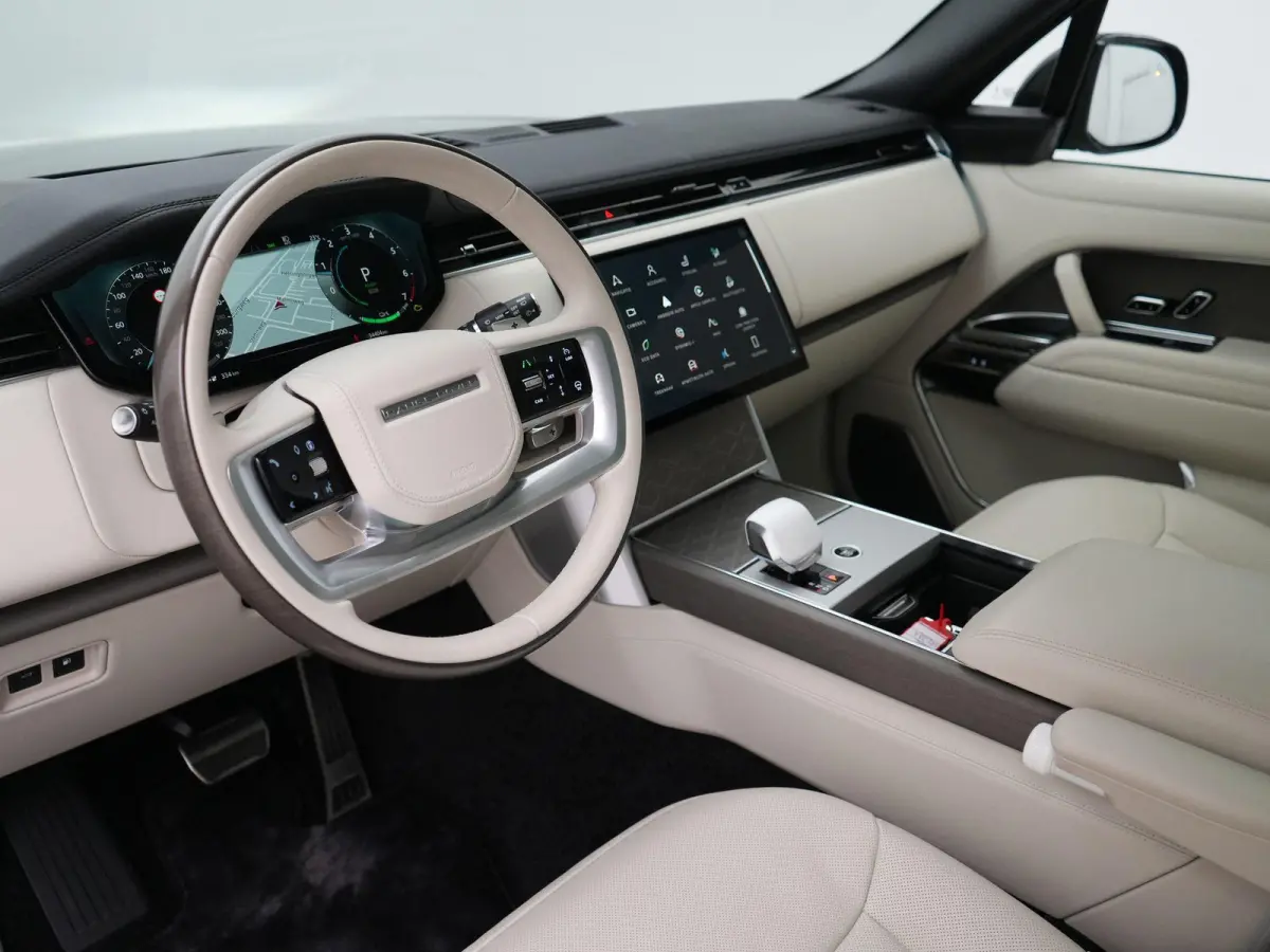3.0 P550e SV PHEV | SV Convenience Pack | Mohair mattenset | SV 23inch Velgen