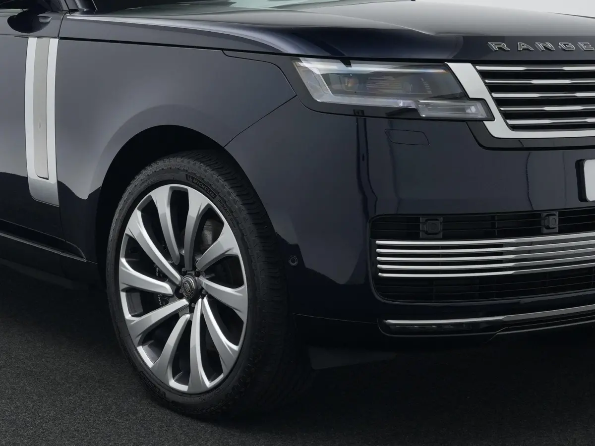 3.0 P550e SV PHEV | SV Convenience Pack | Mohair mattenset | SV 23inch Velgen