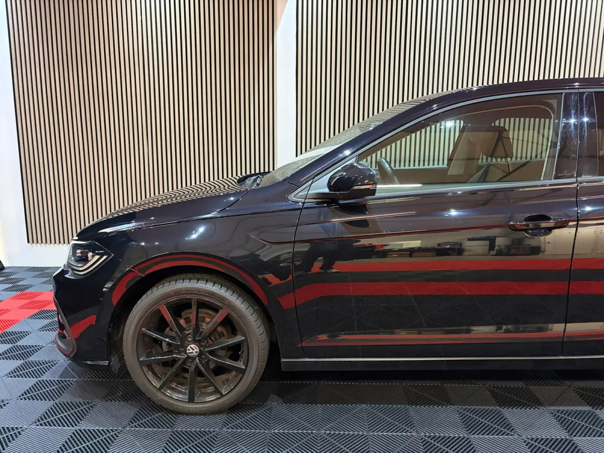 1.0 TSI Style DSG Virtual IQ LIghts Navi