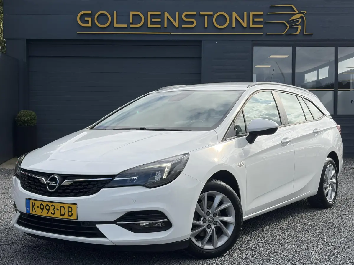 1.2 Edition ✓Camera ✓110pk✓2e Eigenaar✓Carplay✓Navi✓Airco✓Cruise✓Pdc✓LED koplampen✓N.A.P.✓6 Bak✓Pdc V+A✓Lm velgen✓Dakdragers ✓Comfortstoelen✓Bj 11-2020✓Apk 