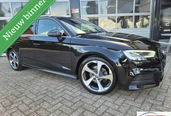 1.0 TFSI Sport S-LINE RIJKLAAR! 18" NAVI