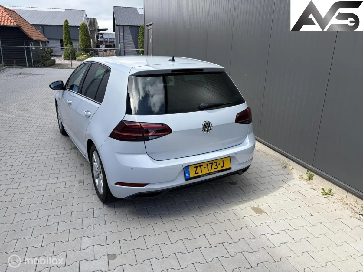 1.0 TSI Comfortline Business