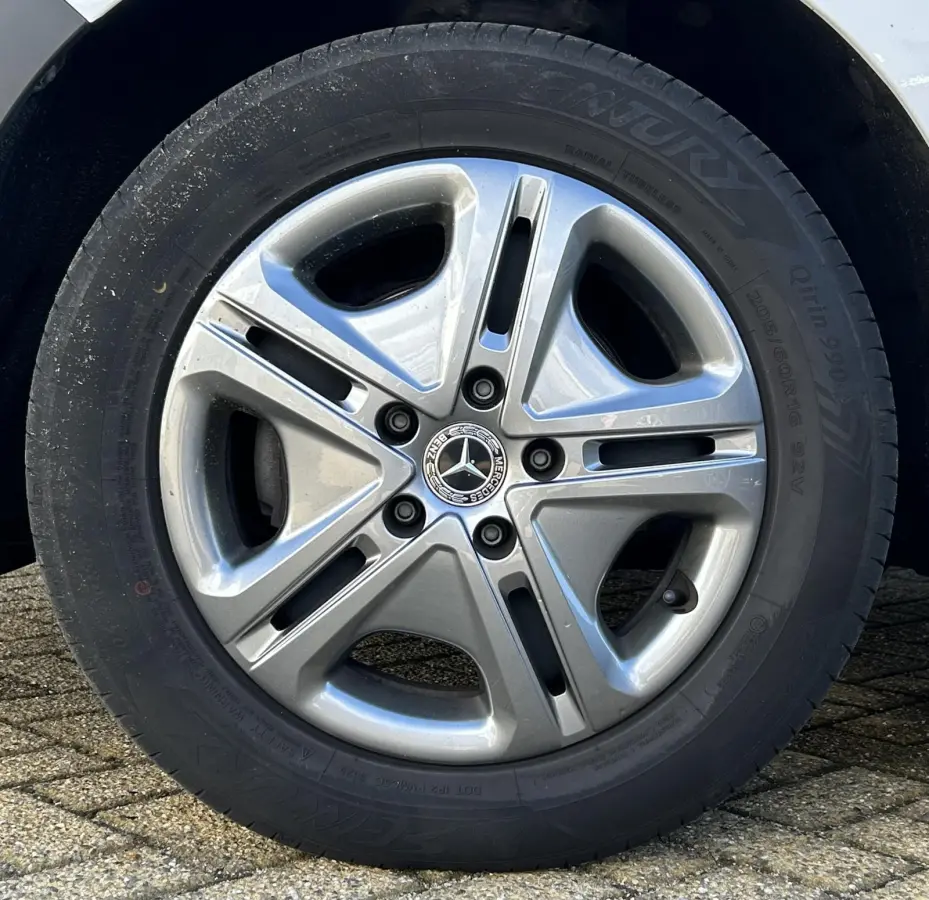 108 CDI L1 Pro | NIEUWE MODEL | Trekhaak | Airco | 2 Sleutels |