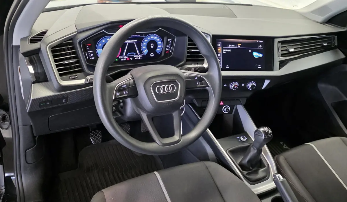 25 TFSI Pro Line Virtual cockpit Carplay 2e Eigenaar Garantie Mooi!