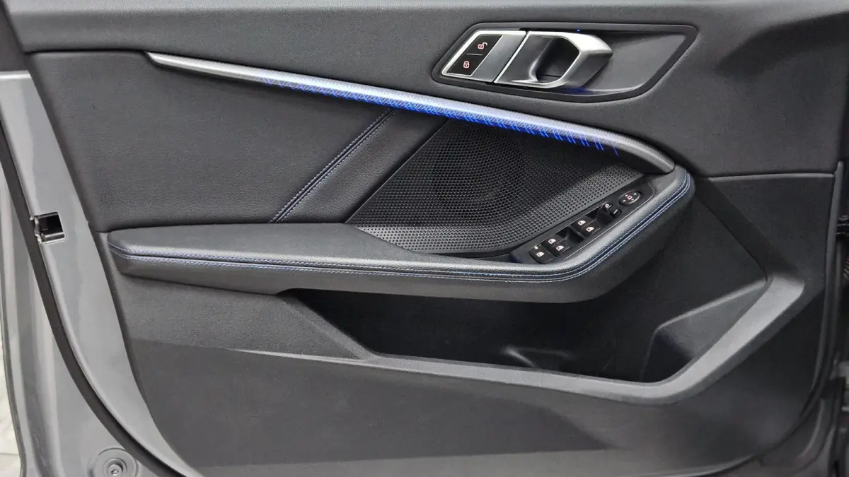 118i M-Sport | Orig. NL | PANO | Sfeerverl. | Carplay | ACC