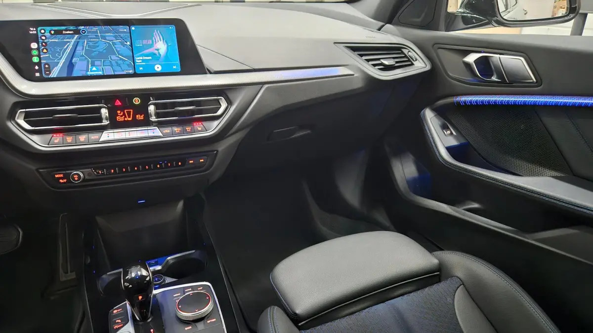 118i M-Sport | Orig. NL | PANO | Sfeerverl. | Carplay | ACC