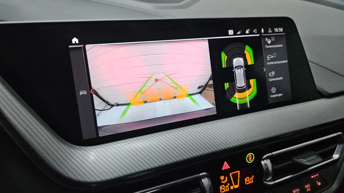 118i M-Sport | Orig. NL | PANO | Sfeerverl. | Carplay | ACC