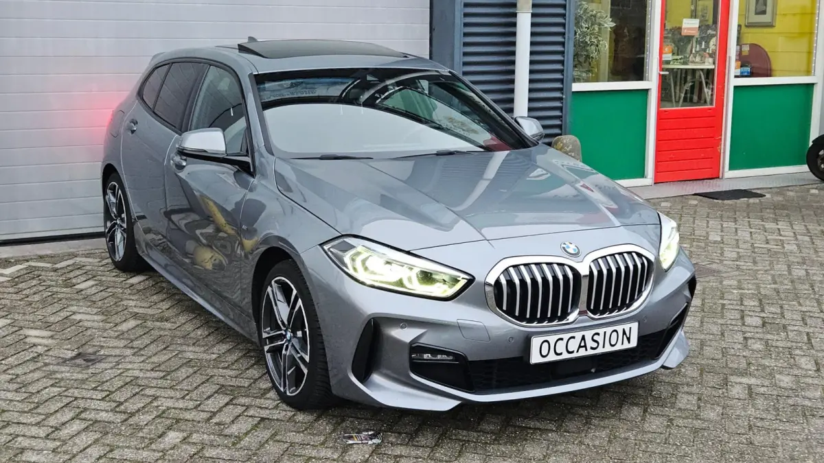 118i M-Sport | Orig. NL | PANO | Sfeerverl. | Carplay | ACC