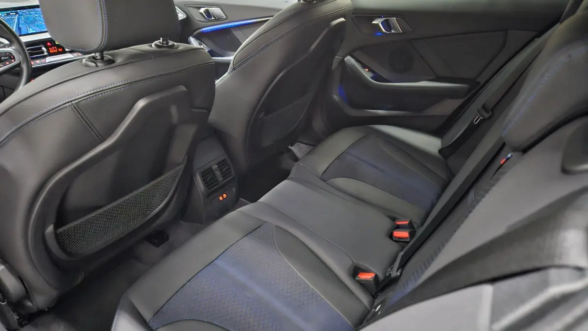 118i M-Sport | Orig. NL | PANO | Sfeerverl. | Carplay | ACC